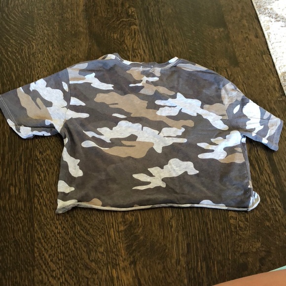 Camel pattern crop top - Picture 3 of 3